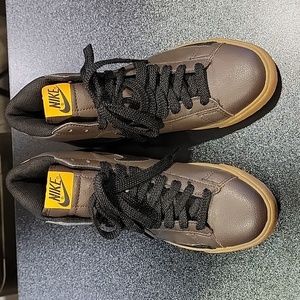 Nike NYX Blazer Mid GS Dark Cinder Yellow Ochre